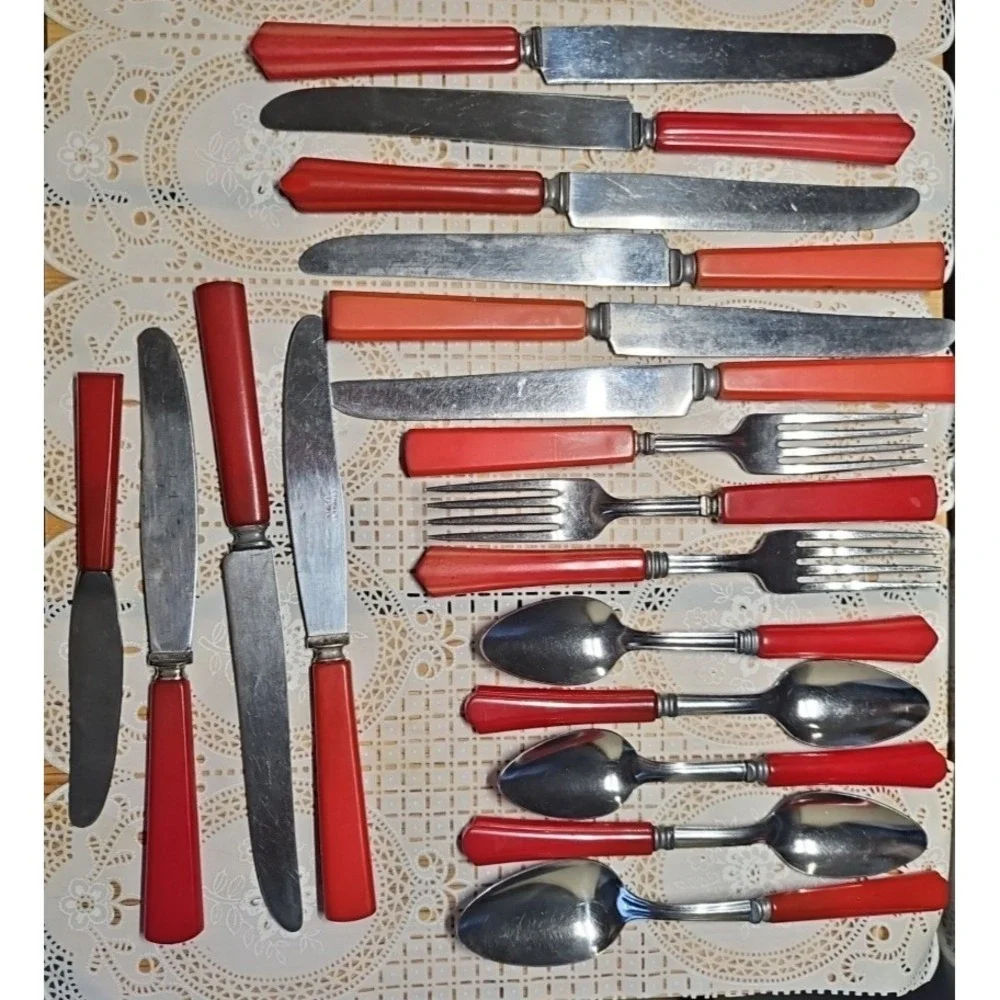 Vintage Mix Lot of Bakelite Stainless Steel 18 Pc Flatware